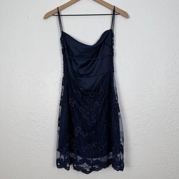 Lucy in the Sky Navy Blue Floral Mesh Open Back Mini Dress Size Large Lucy in the Sky Navy Blue Floral Mesh Open Back Mini Dress Size Large